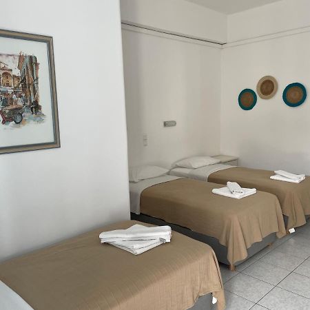 Louiza Hotel Parikia  Bagian luar foto